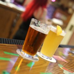 SPOTLIGHT Bar & Grill - Specials everyday