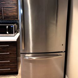 WorldMark Indio - Full size fridge