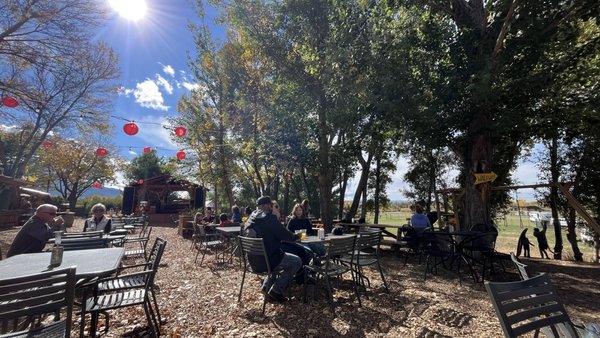 Big B's Delicious Orchards U-pick, Cafe & Tasting Room by null