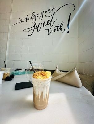 Swank Desserts by null