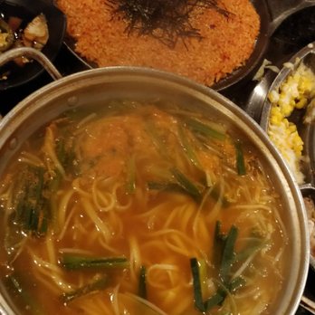 9292 Korean BBQ - Spicy beef knife cut noodle where these is no meat and the noodles don't look knife cut - Korean Near Me - Duluth, Georgia