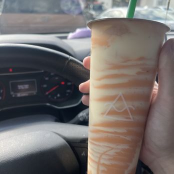 OMOMO Tea Shoppe  - Camo Thai - Bubble Tea Near Me - Brea, California