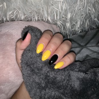 Lily Nails - nails - Nail Salons Near Me - Hanover Park, Illinois