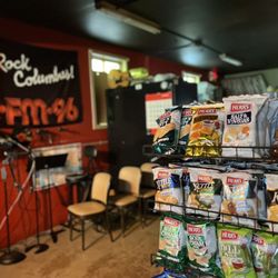 Stadz Pizzeria - Q-FM stage