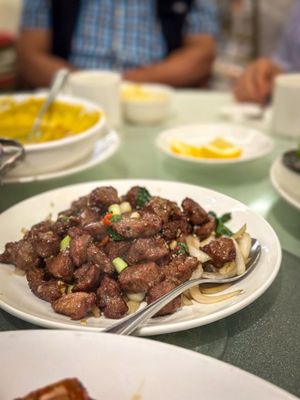 Henry's Cuisine by null