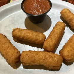 Bobby's Barrel - Mozzarella sticks - yummy and cheesy