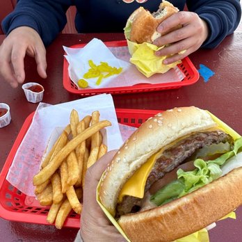 Dave's Burgers - Cheese - Burger - Burgers Near Me - Long Beach, California Dave's Burgers - Cheese - Burger - Burgers Near Me - Long Beach, California