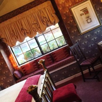 Mill Rose Inn - Ron Burgundy Rose Room - Hotels Near Me - Half Moon Bay, California