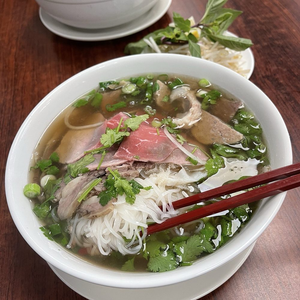 Phở Hằng Restaurant - #20. Pho Hang Dac Biet - Vietnamese Near Me - Roseville, California Phở Hằng Restaurant - #20. Pho Hang Dac Biet - Vietnamese Near Me - Roseville, California