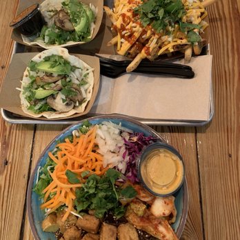 Chi'Lantro - Tacos, The Original Kimchi Fries, Rice Bowl with Tofu and magic sauce - Asian Fusion Near Me - Austin, Texas Chi'Lantro - Tacos, The Original Kimchi Fries, Rice Bowl with Tofu and magic sauce - Asian Fusion Near Me - Austin, Texas