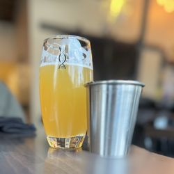 Novel Strand Brewing Company - "Yellow and H2O