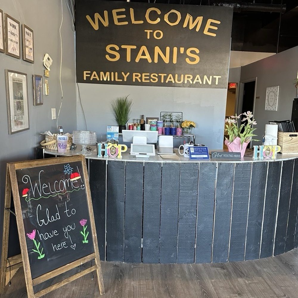 Stani’s Family Restaurant - Welcoming entrance - Wraps Near Me - Mentor, Ohio Stani’s Family Restaurant - Welcoming entrance - Wraps Near Me - Mentor, Ohio