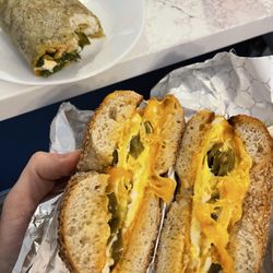 Green T Coffee Shop - Eldora Sandwich, The Popeye Wrap