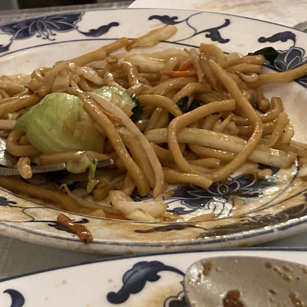 Soo Yuan Restaurant - Chicken chow mein - Chinese Near Me - Calistoga, California Soo Yuan Restaurant - Chicken chow mein - Chinese Near Me - Calistoga, California