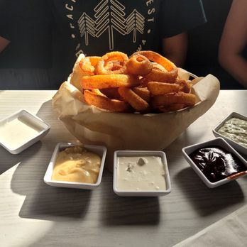 Horseshoe Cafe - Onion Rings w/ extra sauces - Diners Near Me - Bellingham, Washington