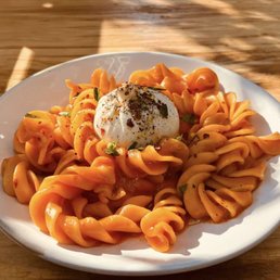 Colonne di Pompeii with burrata $25
