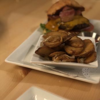 Eggspectation - Richmond - Cheddar Burger - Breakfast & Brunch Near Me - Richmond, Virginia