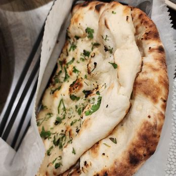 Tashan - Garlic naan - Indian Near Me - Bedford, Massachusetts