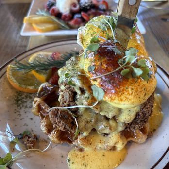 Café Etoile - Chicken & Croffle Benedict - French Near Me - Berkeley, California Café Etoile - Chicken & Croffle Benedict - French Near Me - Berkeley, California