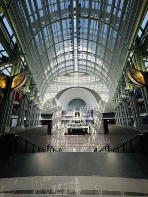 Ronald Reagan Building and International Trade Center Food Court by null