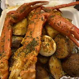 Hadn't ordered from Ducketts before, but wow! The seasoning and sheer amount of food for $20 is amazing!