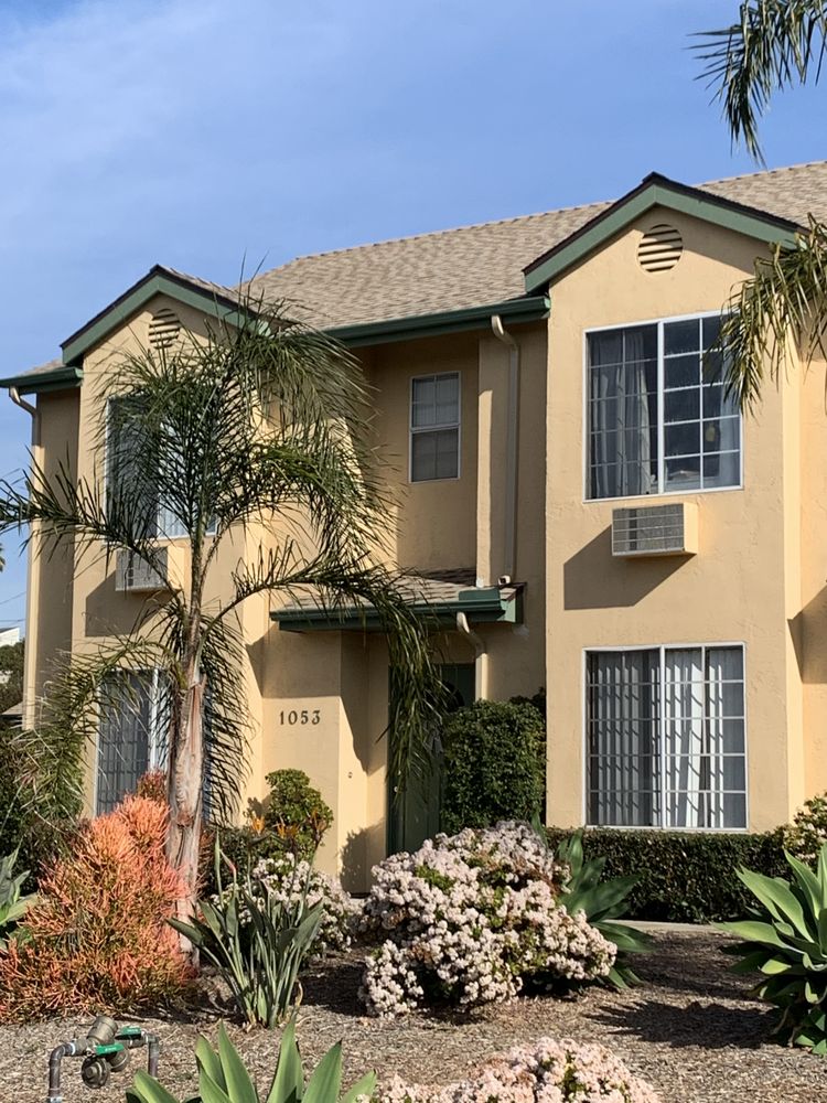 Slide of RSI Roofing