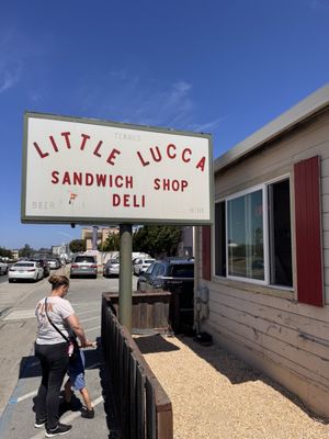 Little Lucca by null