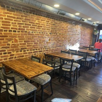 Good Boy Bagels - Cute interior ! - Bagels Near Me - Baltimore, Maryland