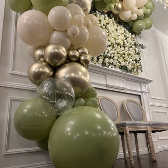 Vogue Bash Balloons - Balloon Arch for a Baby Shower at the Vintage Rose - Balloon Services Near Me - Irvine, California Vogue Bash Balloons - Balloon Arch for a Baby Shower at the Vintage Rose - Balloon Services Near Me - Irvine, California