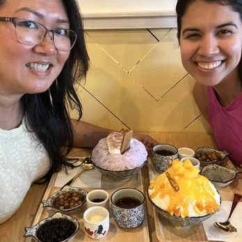 D For Dessert - Taro and mango flavors - Shaved Ice Near Me - Hollywood, Florida