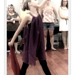 Royal Stage Performing & Visual Arts - Grand opening dancer