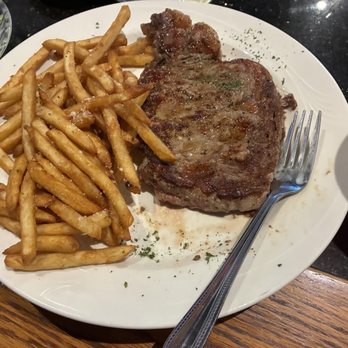 Mike's Italian Restaurant - Steak and fries - Pizza Near Me - Baraboo, Wisconsin Mike's Italian Restaurant - Steak and fries - Pizza Near Me - Baraboo, Wisconsin
