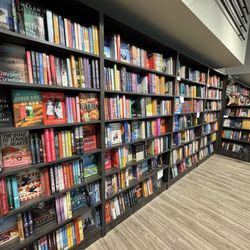 Riverstone Books, Squirrel Hill