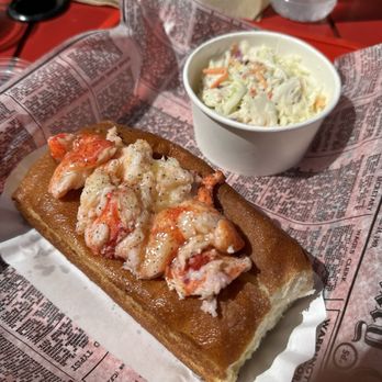Lobster West - Lobster rolls!! Last time I has one was in Indiana in 2022. 3/23/25 - Seafood Near Me - Coronado, California
