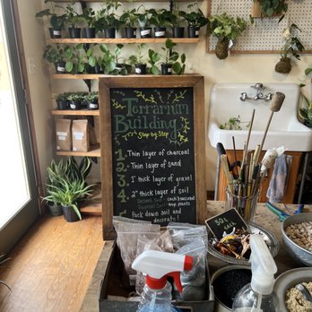 B Willow - Workshop Signage - Nurseries & Gardening Near Me - Baltimore, Maryland