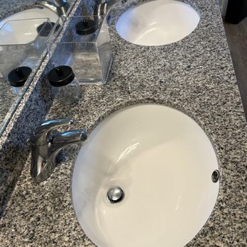 Cozy & Clean - Home Cleaning Near Me Cozy & Clean - Home Cleaning Near Me