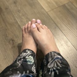 Amethyst Nail Lounge - Pedi is pretty in pink, but feet look like potatoes