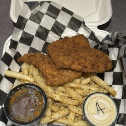Sideways Sports Lounge - Chicken Tenders