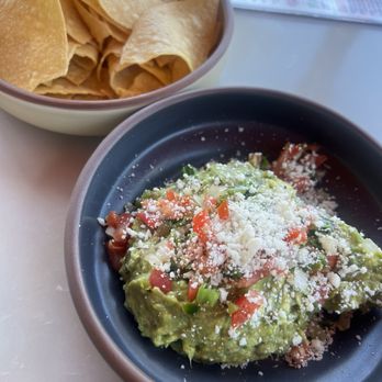 Blanco Cocina + Cantina - Guacamole and chips - Tacos Near Me - Tempe, Arizona