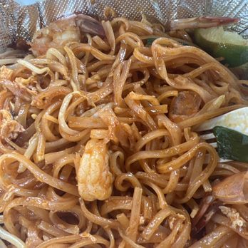 Noodles To Thai For - Shrimp pad thai - Thai Near Me - Sacramento, California Noodles To Thai For - Shrimp pad thai - Thai Near Me - Sacramento, California