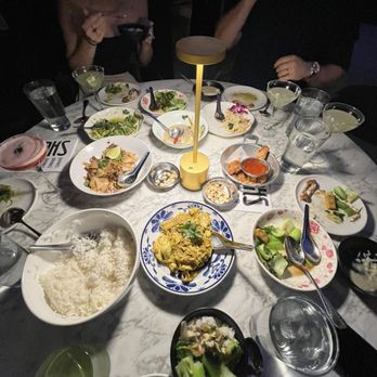 Lom Wong - Thai Near Me - Phoenix, Arizona