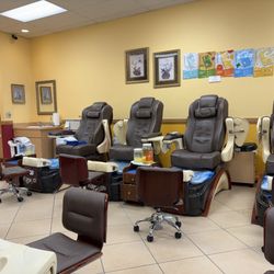 Escape Nail Salon And Spa - Inside