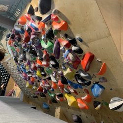 City Bloc - Mixed hold wall
