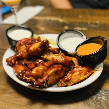 Joey Garlic's - Honey BBQ Wings - Italian Near Me - Manchester, Connecticut Joey Garlic's - Honey BBQ Wings - Italian Near Me - Manchester, Connecticut