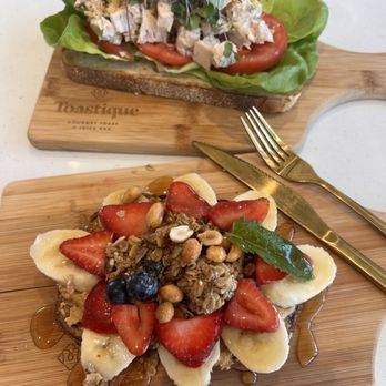 Toastique - Juice Bars & Smoothies Near Me - Bakersfield, California Toastique - Juice Bars & Smoothies Near Me - Bakersfield, California