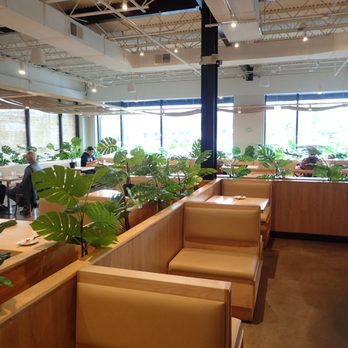 Mama Chang - Dining room - Chinese Near Me - Fairfax, Virginia Mama Chang - Dining room - Chinese Near Me - Fairfax, Virginia