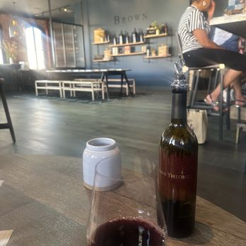 Brown Downtown Napa - Wine Bars Near Me - Napa, California