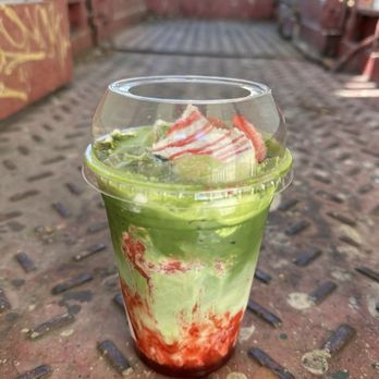 Ceré Tea - Strawberry matcha einspanner - Bubble Tea Near Me - Milpitas, California Ceré Tea - Strawberry matcha einspanner - Bubble Tea Near Me - Milpitas, California