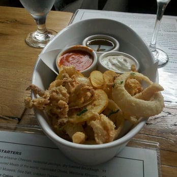 Mesa - calamari - Lounges Near Me - Costa Mesa, California