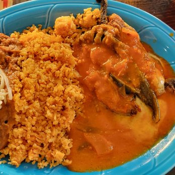 Dona Gloria Authentic Mexican Restaurant - Chille Rellano Plate (with rice and beans) - Mexican Near Me - St. Louis, Missouri Dona Gloria Authentic Mexican Restaurant - Chille Rellano Plate (with rice and beans) - Mexican Near Me - St. Louis, Missouri